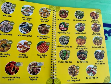 Quan Hau Chi Oanh menu 1