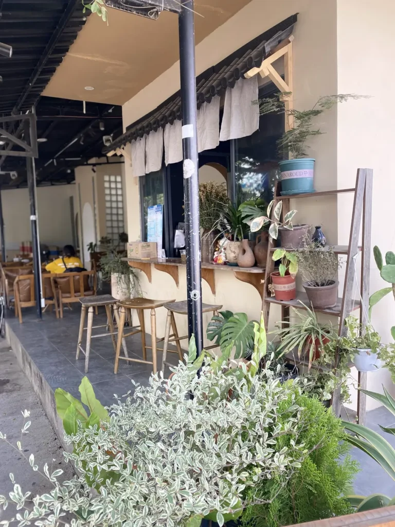 Saturday cafe Phuoc Hai 2 768x1024