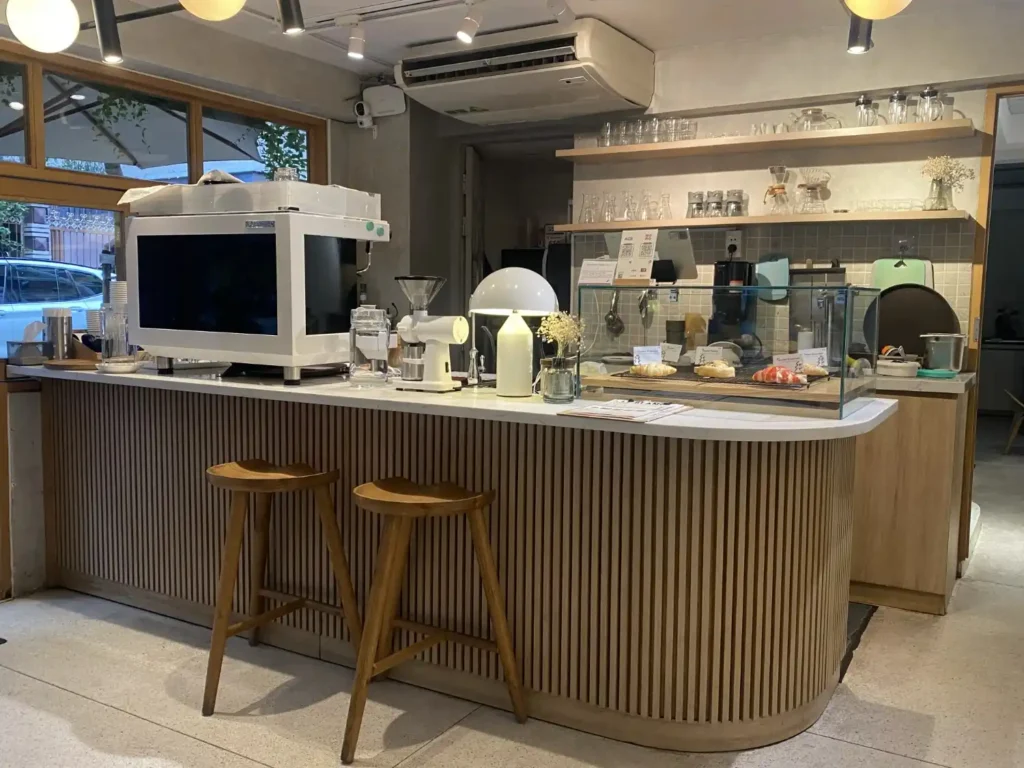 Le Blanc Coffee Space Q4 1 1024x768