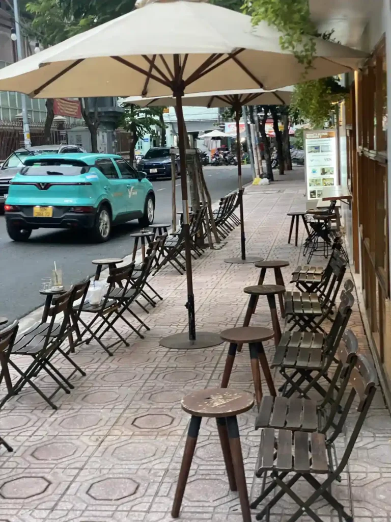 Le Blanc Coffee Space Q4 7 768x1024