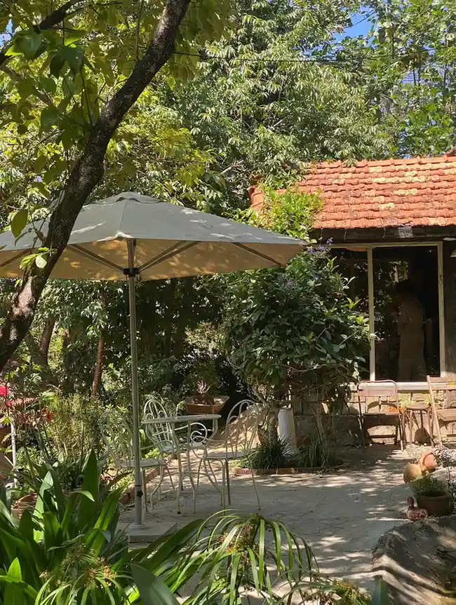 Không gian cafe Linh Lam